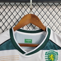 sporting-cp-retro-2001-2003-home-1-casa-titular-verde-branco-branca-liga-dos-campeoes-champions-league-patrocinios-patrocinadores-patches-patch-torcedor-torcedores-futebol-masculino-masculina-frete-gratis-envio-campeonato-internacional-europa-europeu-euro
