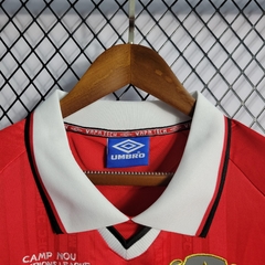 manchester-united-umbro-retro-1999-2000-home-titular-1-casa-vermelho-vermelha-liga-dos-campeoes-champions-league-patrocinios-patrocinadores-patches-patch-torcedor-torcedores-futebol-masculino-masculina-frete-gratis-envio-campeonato-internacional-europa-eu