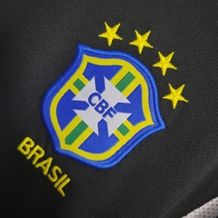 brasil-nike-retro-2002-goleiro-preto-preta-copa-do-mundo-patrocinios-patrocinadores-patches-patch-torcedor-torcedores-futebol-masculino-masculina-frete-gratis-envio-campeonato-internacional-selecao-selecoes-tecnologia-elastano-poliester-