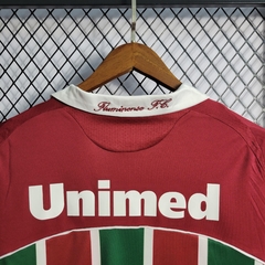 fluminense-adidas-retro-2008-2009-home-titular-1-casa-escuro-vermelho-vermelho-vinho-verde-patrocinios-patrocinadores-patches-patch-torcedor-torcedores-futebol-masculino-masculina-regata-campeonato-uniformes-uniforme-personalizacao-personalizada-autentica