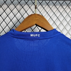 manchester-united-nike-retro-2007-2008-away-reserva-2-fora-azul-liga-dos-campeoes-champions-league-patrocinios-patrocinadores-patches-patch-torcedor-torcedores-futebol-masculino-masculina-frete-gratis-envio-campeonato-internacional-europa-europeu-europeus