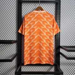 holanda-adidas-retro-1988-home-1-casa-titular-branca-branco-laranja-copa-do-mundo-patrocinios-patrocinadores-patches-patch-torcedor-torcedores-futebol-masculino-masculina-frete-gratis-envio-campeonato-internacional-selecao-selecoes-tecnologia-elastano-pol