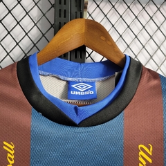 inter-de-milao-umbro-retro-1994-1995-treino-treinamento-vinho-escuro-azul-vermelho-vermelha-liga-dos-campeoes-champions-league-patrocinios-patrocinadores-patches-patch-torcedor-torcedores-futebol-masculino-masculina-frete-gratis-envio-campeonato-internaci