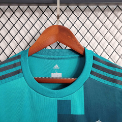 real-madrid-adidas-retro-2017-2018-manga-longa-cumprida-third-terceiro-terceira-3-verde-claro-azul-liga-dos-campeoes-champions-league-patrocinios-patrocinadores-patches-patch-torcedor-torcedores-futebol-masculino-masculina-frete-gratis-envio-campeonato-in