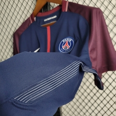 paris-saint-germain-psg-nike-retro-2017-2018-neymar-home-titular-1-casa-vermelho-azul-liga-dos-campeoes-champions-league-patrocinios-patrocinadores-patches-patch-torcedor-torcedores-futebol-masculino-masculina-frete-gratis-envio-campeonato-internacional-e