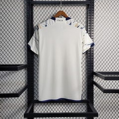 selecao-italia-adidas-2023-away-reserva-2-fora-branca-branco-azul-escuro-patrocinios-patrocinadores-patches-patch-torcedor-torcedores-futebol-masculino-masculina-oficiais-oficial-originais-original-produtos-copa-do-mundo-produto-licenciado-licenciados-lic