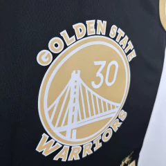 regata-golden-state-warriors-nike-2023-2020-2024-2021-preta-dourada-conferencia-leste-oeste-select-series-stephen-curry-número-30-edition-swingman-masculina-especial-masculino-regata-regatas-basquete-time-nba-uniforme-camisa-comprar-online-