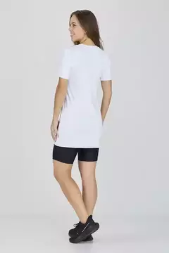 Camiseta Branca Tapa Bumbum Poliamida Protecao Solar Epulari - Branco - M - Loja de Roupas A Praça 