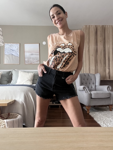 Short MoM Bright