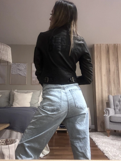 Jacket Hatya con cierres plateados bordada - comprar online