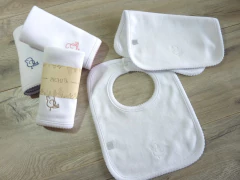 Pack Babero + babita Corazón