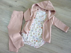 Ajuar Puro Amor "flores del campo" pomelo - comprar online