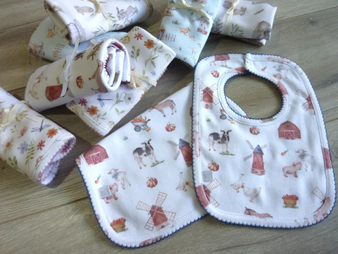 Pack Babero + babita Campo - comprar online