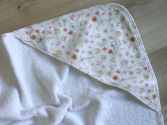 Toallón con capucha estampada - Bichi