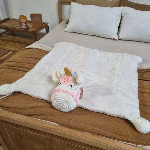 ALFOMBRA PLAYMAT Unicornio (corderito y lana)