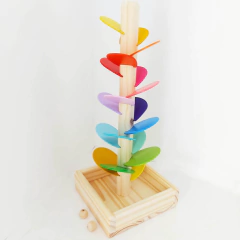 CASCADA ÁRBOL MÚSICAL