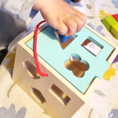 CUBO ENCASTRE FORMAS en internet