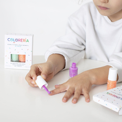 SET DE 2 ESMALTES AL AGUA