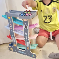 PISTA MULTIRAMPA CON AUTOS en internet