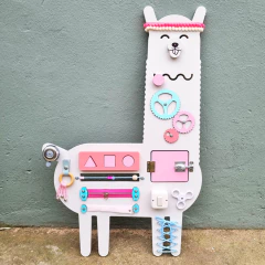 TABLERO SENSORIAL DE PARED LLAMA