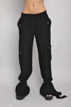 Calça Luna - Preta na internet