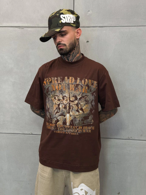 Camiseta Not War - Marrom - Oversized - comprar online