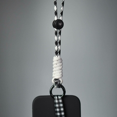 Leash Pop Migs | Branco na internet