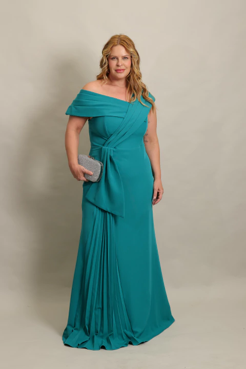 Vestido Longo Ombro a Ombro Plus Size Ane Elise Verde Petróleo - comprar online