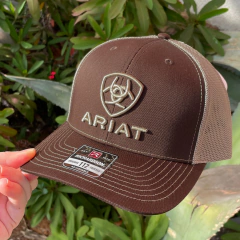 Boné Ariat Importado Marrom Tela Caqui