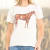 T-Shirt feminina branca com estampa de cavalo e detalhes em estrelas na manga.