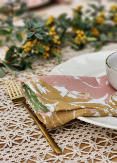 Set Florecer: 4 servilletas + 4 portaservilletas - Aires de Mar Deco