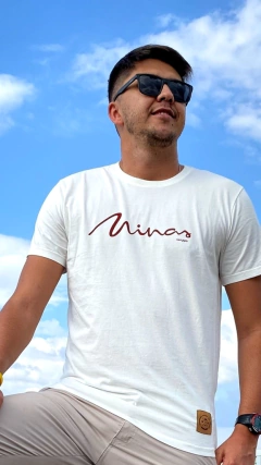 Camiseta unissex MINAS | cor off white na internet