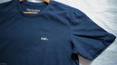 Camiseta unissex UAI - alto relevo| cor Azul Marinho- - loja online