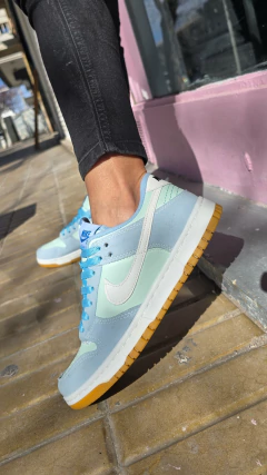 Dunk CIELO celeste