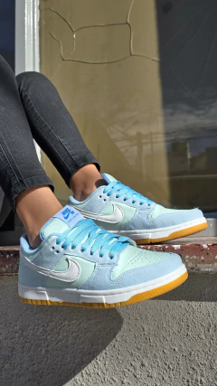 Dunk CIELO celeste en internet