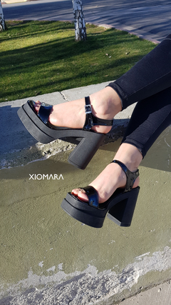Sandalias MARTU negro en internet