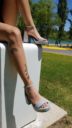 Sandalias RENATA plata - Xiomara Calzados