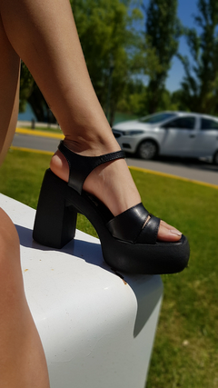 Sandalias PIA negro - Xiomara Calzados