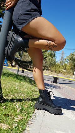Borcegos PRAGA negro - Xiomara Calzados