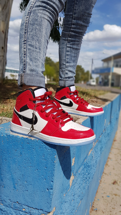 JORDAN HIGH rojo - Xiomara Calzados
