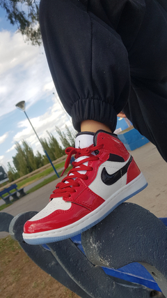 JORDAN HIGH rojo - Xiomara Calzados
