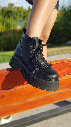 Borcegos SOLE negro