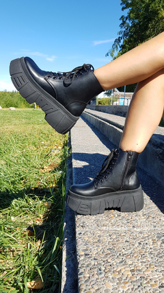 Borcegos DARCY negro - comprar online