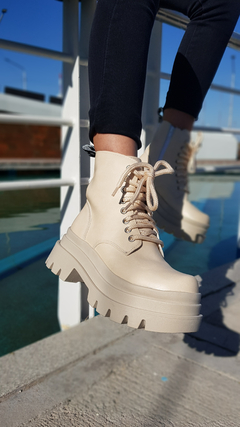 Borcegos PRAGA beige