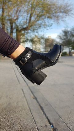 Botas LUCIA negro - comprar online