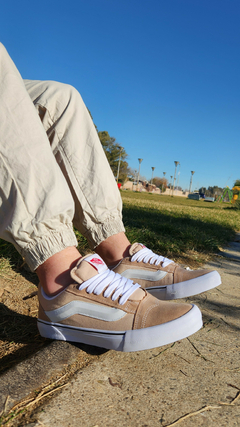 Imagen de Vans KNU beige