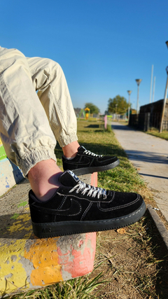 AIR FORCE GAMUZA FULL negro en internet