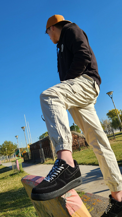 AIR FORCE GAMUZA FULL negro - comprar online