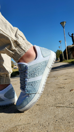 DUNK SB DIOR celeste en internet