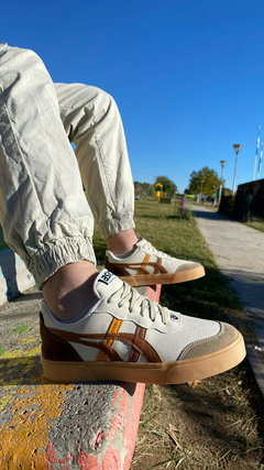 Asics CARAMEL beige